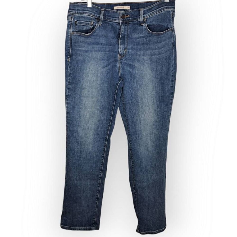 Levi's Women's 505 Straight Jeans size 32